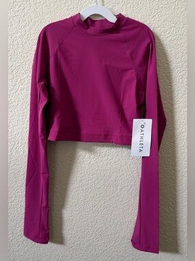 Athleta XS Crosstrain Ultra Crop Top Deep Magneta MSRP $69 Quick Dry